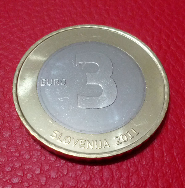 3 euro Slovenia 2011 - Retro