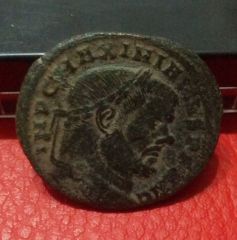 Follis Massimiano Erculeo - Front