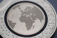 G R