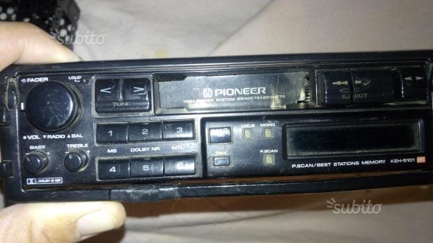 Risultati immagini per stereo auto anni 80