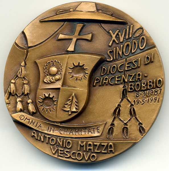 medaglia vescovo Antonio Mazza, Piacenza 1991.jpg