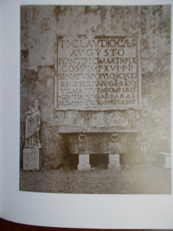 Arco di Claudio , iscrizione.JPG