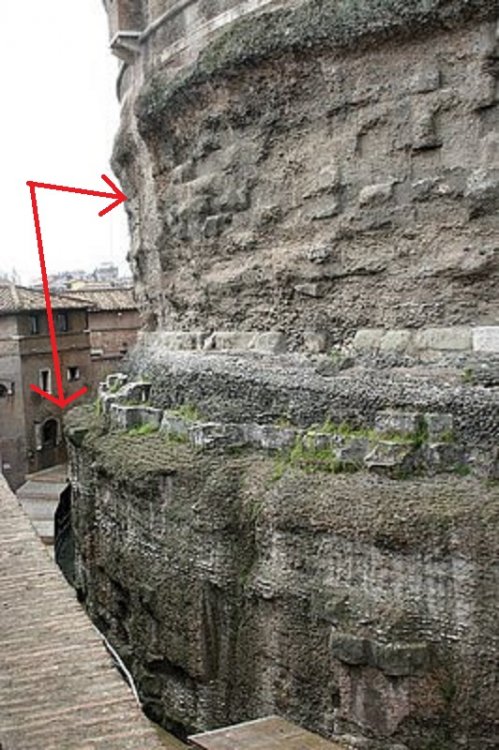 Tamburi del Mausoleo di Adriano.jpg