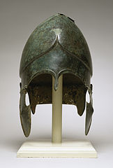 162px-Greek_-_Chalcidian-Type_Helmet_-_Walters_542468.jpg