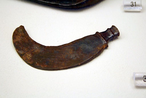 1280px-1255_-_Keramikos_Museum,_Athens_-_Iron_tool_-_Photo_by_Giovanni_Dall'Orto,_Nov_12_2009.jpg