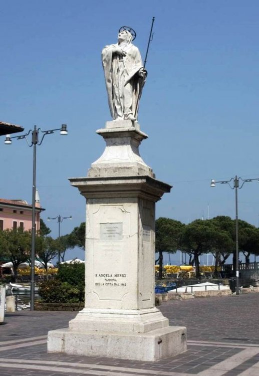 desenzano_angela_merici_a.thumb.jpg.e7eee99f7587205ecbd0fc165692884d.jpg