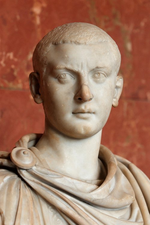 Gordiano III al Louvre.jpg