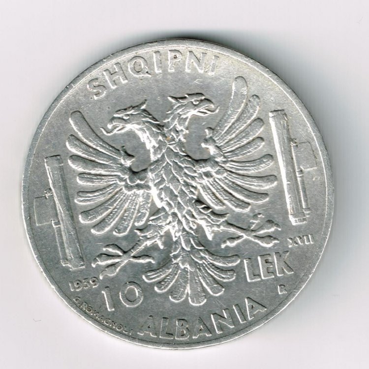 10 lek albania fronte.jpeg