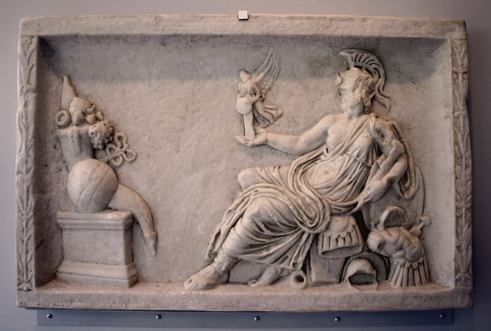 1200px-Roma,_Museo_Ara_Pacis_-_Calco_di_Roma_con_Vittoria_-_Foto_Giovanni_Dall'Orto,_30-Mar-2008.jpg