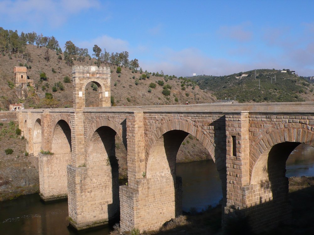 Puente_de_Alcántara,_Cáceres_Province,_Spain__Pic_02.jpg