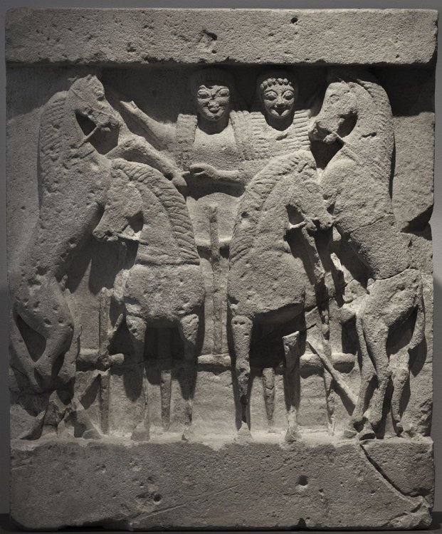 Relief with Quadriga. A so-called “Small metope” of the temple X in Selinuntum (Sicily). Limestone of Menfi. 560 550 BCE. Palermo, Regional Archaeological Museum.jpg