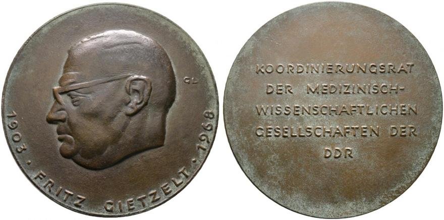 RX1.ddr-bronzegussmedaille-o-j-von-5018608-XL.jpg.9e6fb849ac832dfd0fdf62fd4f8ccedd.jpg