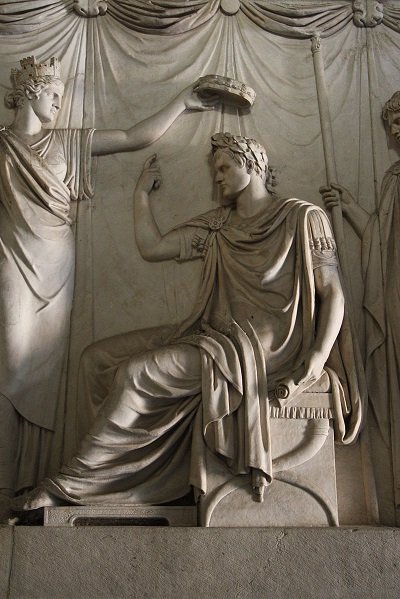 800px-5246_-_Palazzo_di_Brera_(Milano)_-_Gaetano_Monti_-_Dettaglio_da_-_Napoleone_re_d'Italia_(1807)_-_Foto_Giovanni_Dall'Orto,_1-Oct-2011.jpg
