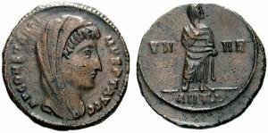romana1.1.jpg.d213ef4f072e42513d97780dd09fcb48.jpg