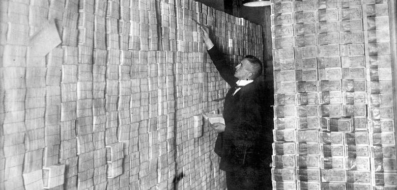 Basement-Of-Banknotes.jpg.d6b16a7467076d56f185d332732e20c3.jpg