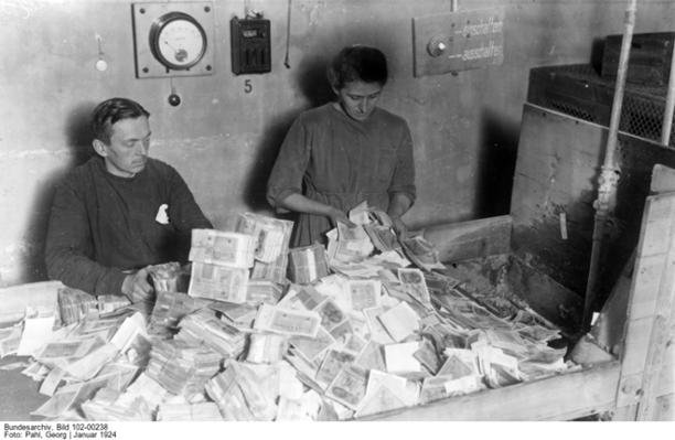 bild102-00238-inflation.jpg.9370b7d190e4cc24df83407aab3f6709.jpg