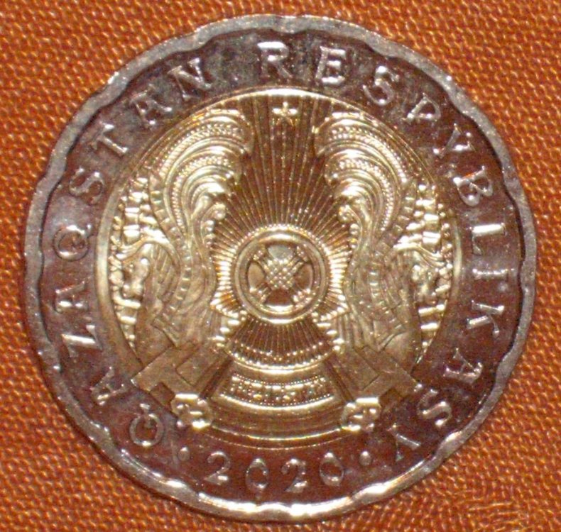 200 tenge 2020 d.JPG