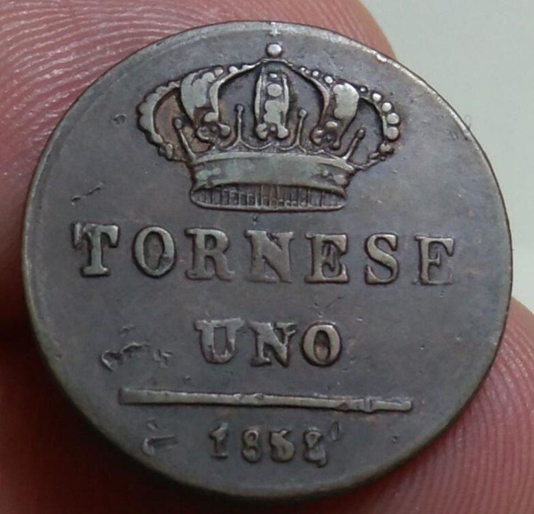 Tornese 1858 ultime due cifre della data ribattute senza cerchio perlinato al dritto ed al rovescio e contrassegno da classificare b.jpg