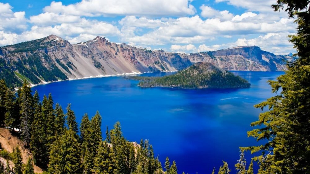 602631679_CraterLake(1).thumb.jpg.e0717edb16619c12115c488aab5e23bc.jpg