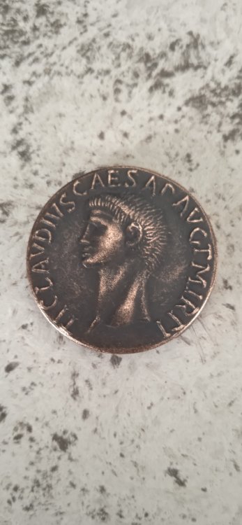 moneta 1.jpg