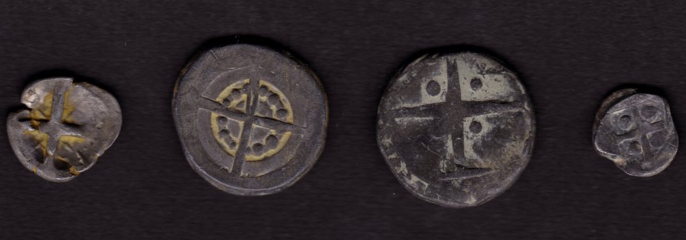 3 monete croci e cerchietti rid 50%.jpg