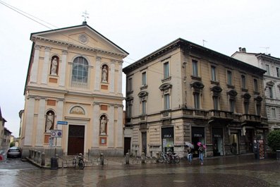 21b.chiesa-delle-santissime.jpg.71d05d4808fe97216ccdae8e3e99920f.jpg