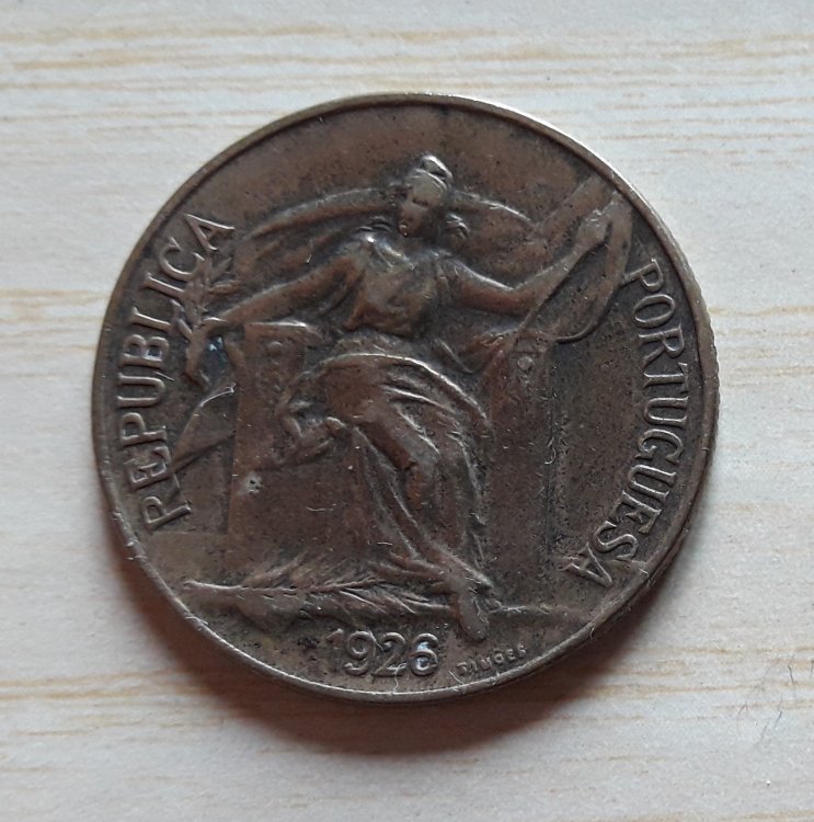 DAVANTI MONETA 1.jpg