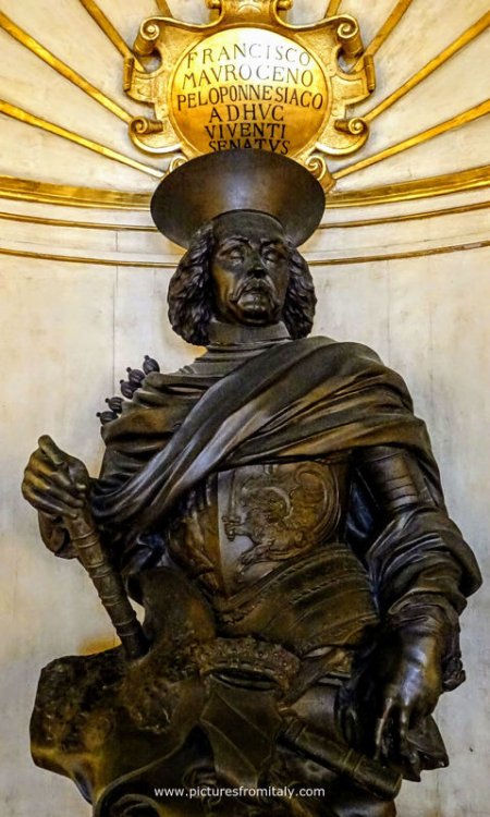 Busto Francesco Morosini Picturesfromitaly.com.jpg