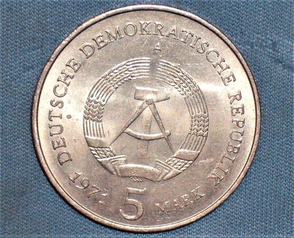 5 mark 1971 d.JPG
