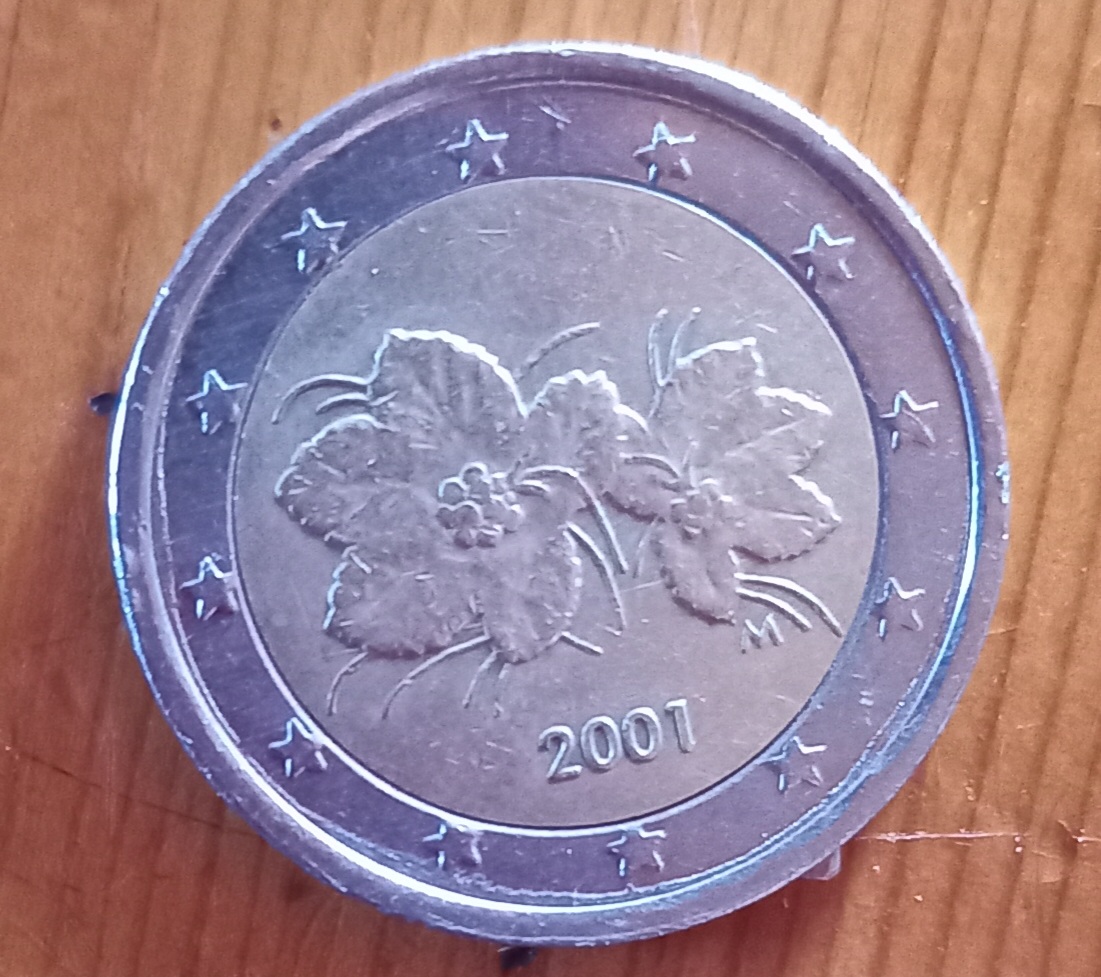 2€ Finlandia 2001 Fiori di Lampone - Richiesta Identificazione