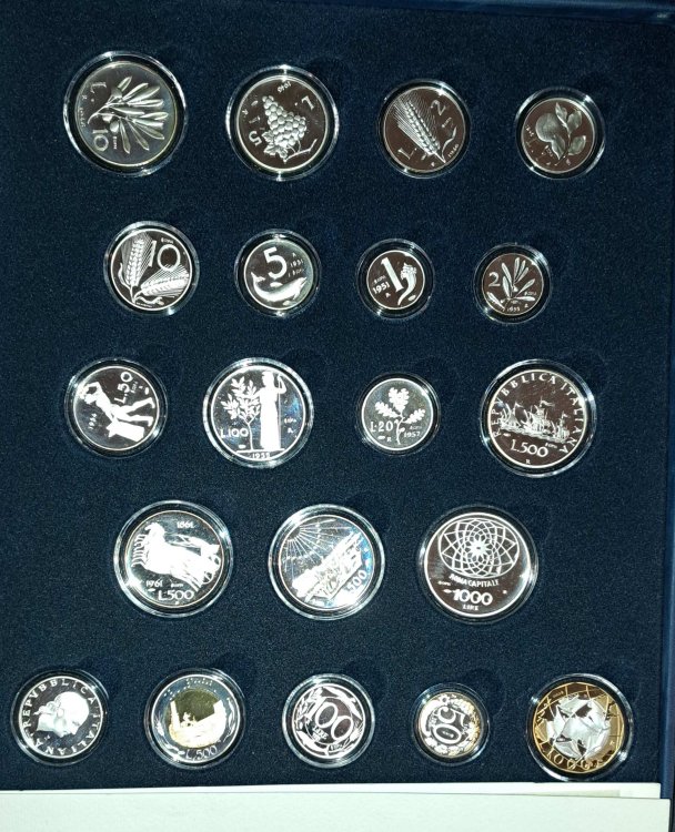 storia lira 2007.jpg