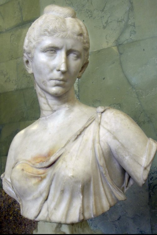 Screenshot_20230619_221216_Samsung Internet.jpg