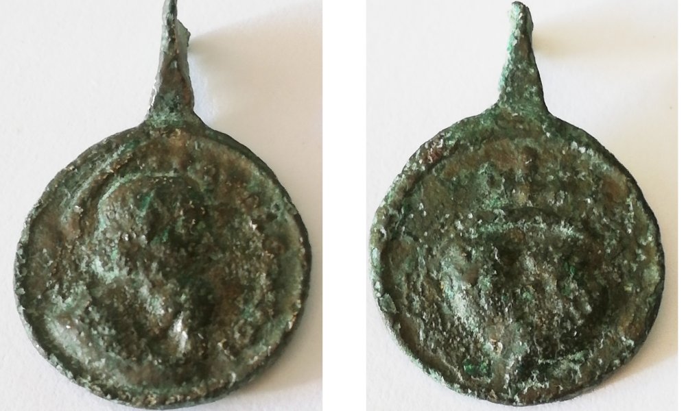 medaglia devozionale.jpg