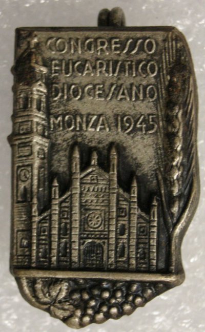 31760271_SpillaCongressoEucaristico1945Monza.jpg.f1f58b796508a66f75a2978692a28209.jpg