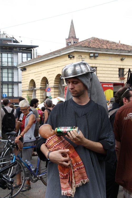 9370_-_Madonna_pastafariana_al_Presidio_anticlericale,_Milano,_2_June_2012_-_Foto_di_Giovanni_Dall'Orto.jpg