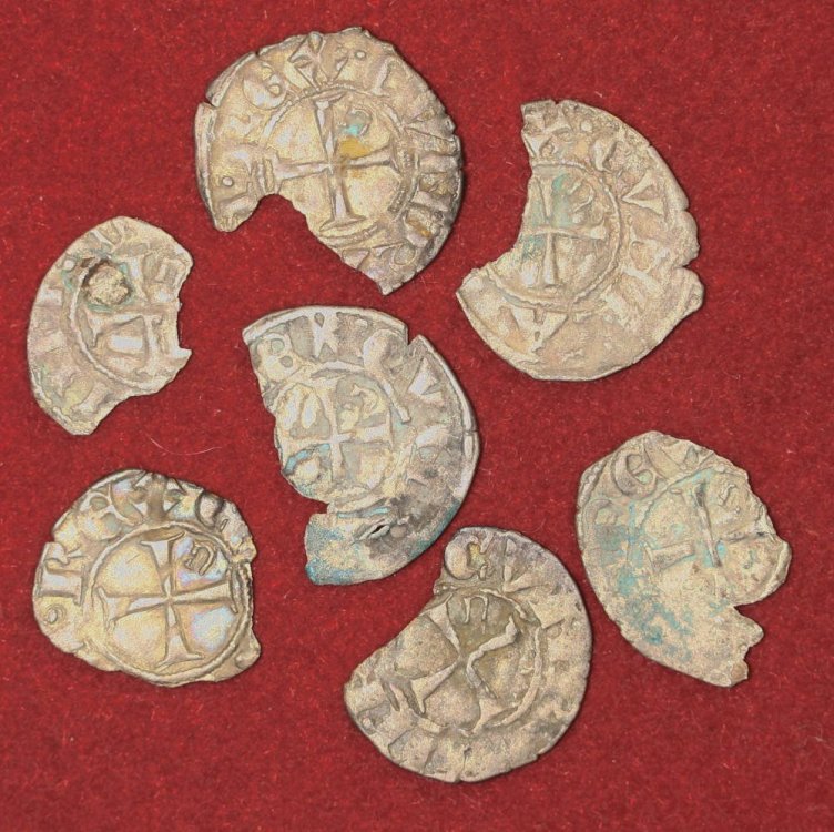 n gotica frammenti.JPG