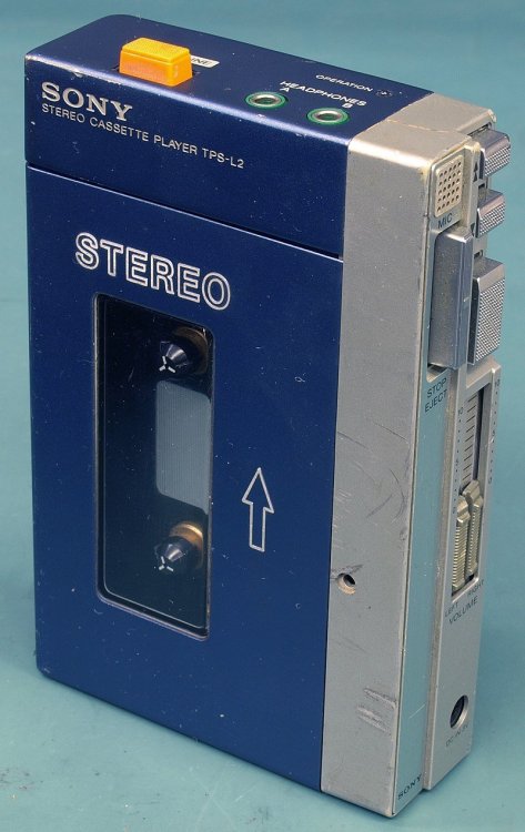 walkman1979.thumb.JPG.012c448f9623e321aaba4650bc67b2c2.JPG