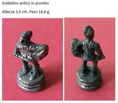 soldatinoPb1.JPG.e7c7f047d34cd0bb734f3c21bdf52c3f.JPG