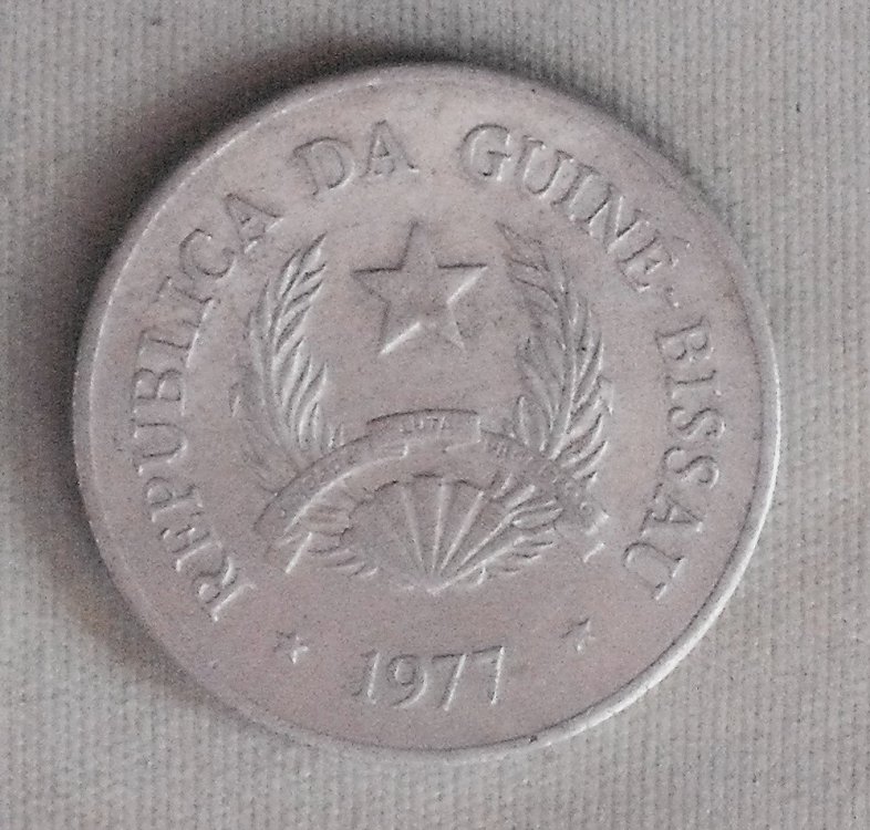 50 centavos 1977 d.JPG
