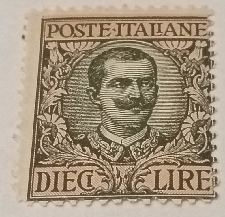DIECI LIRE 1910 OLIVA E ROSA BIS.jpg