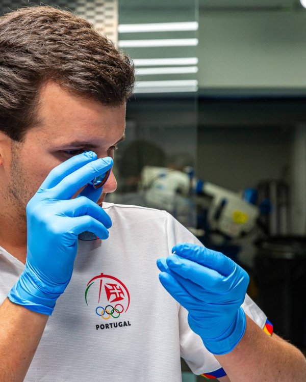 La vedrò con il binocolo, io.jpg