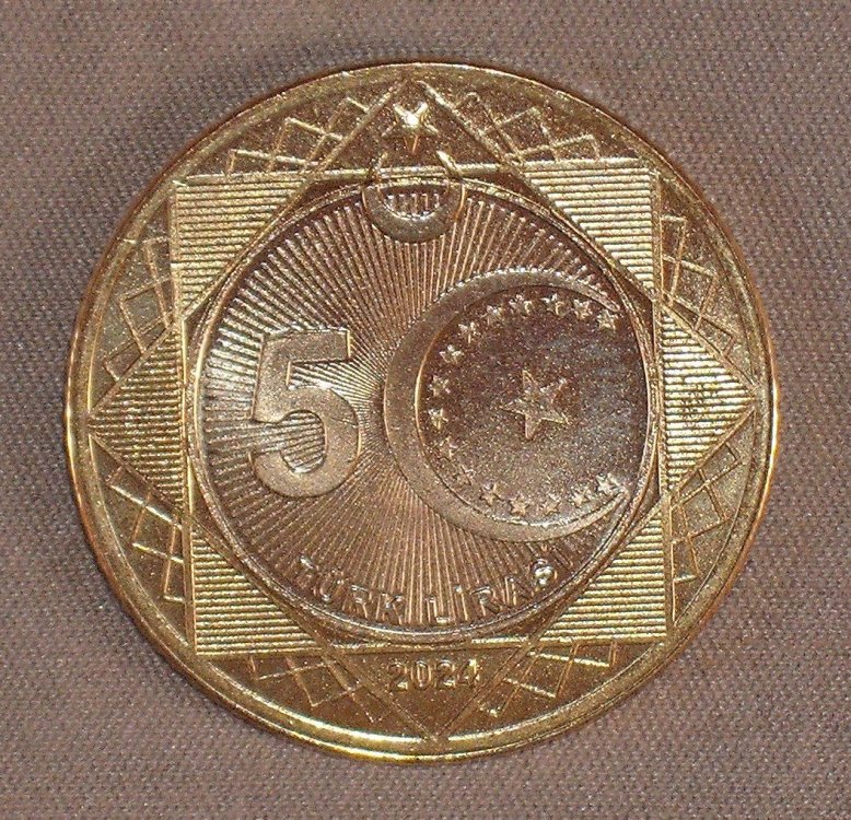 5 Lire 2024 r.JPG