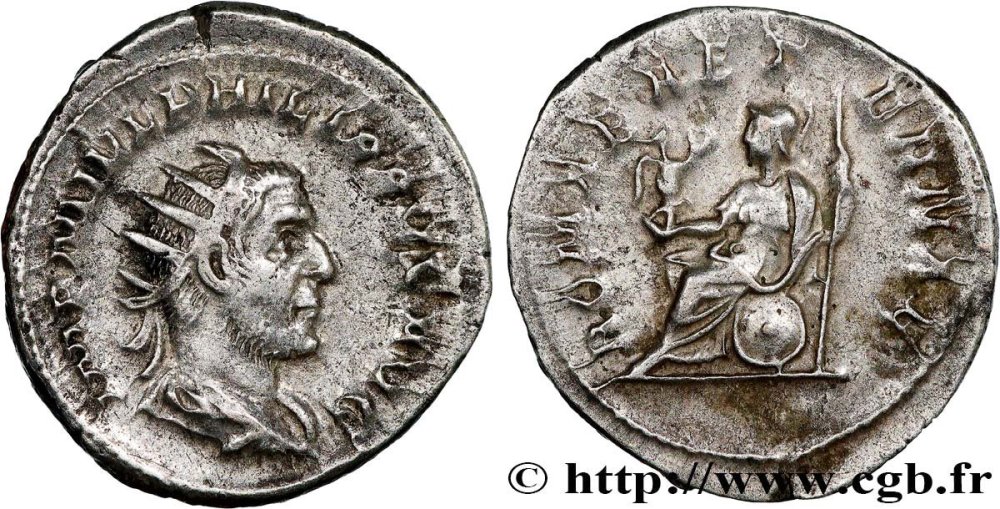 scudo con globetto.jpg