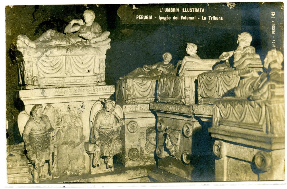 ipogeo fronte518.jpg