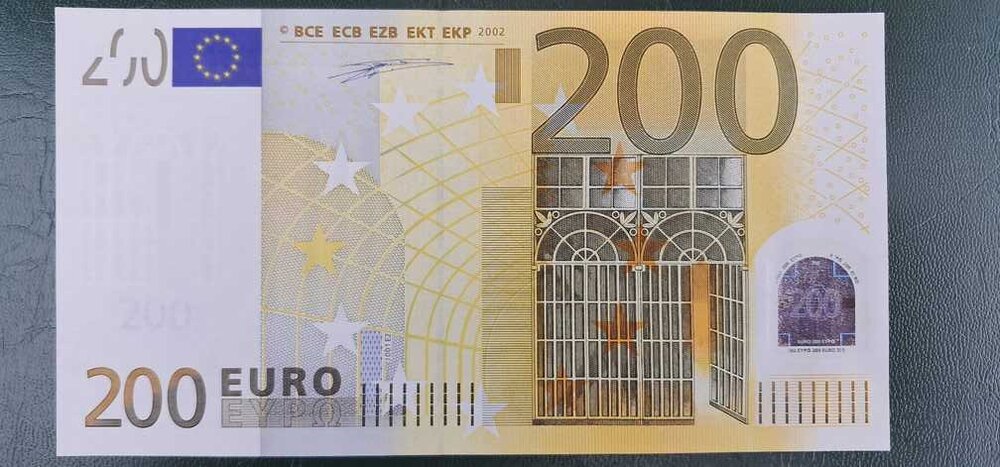 €200.jpg