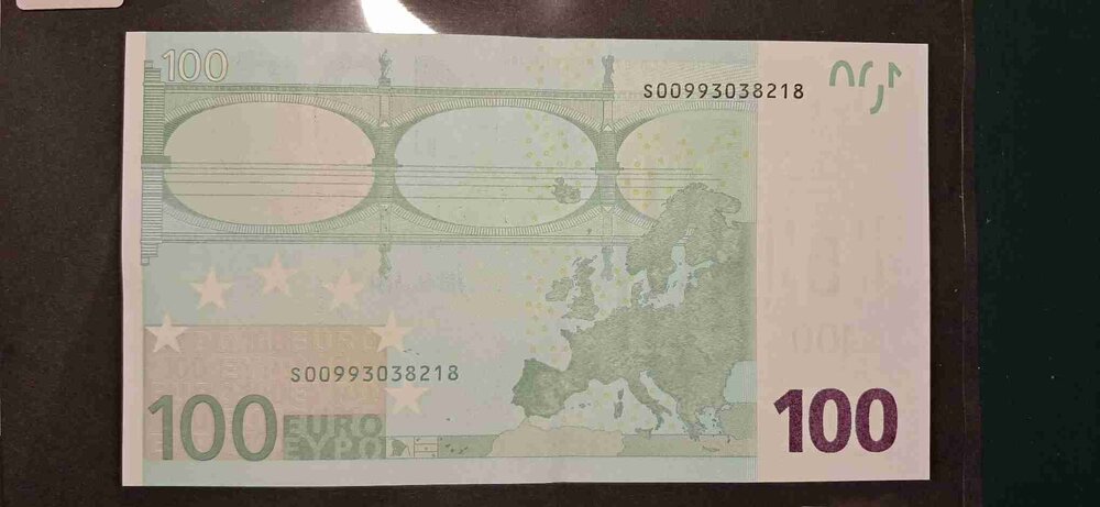 Retro 100 Euro_4_11zon.jpg
