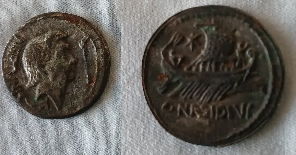 moneta con barca.webp